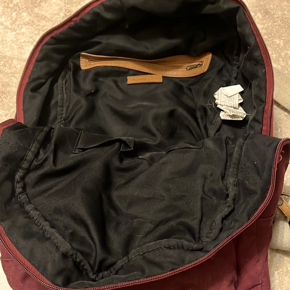 Backpack 🤍 - Picture 2 of 2